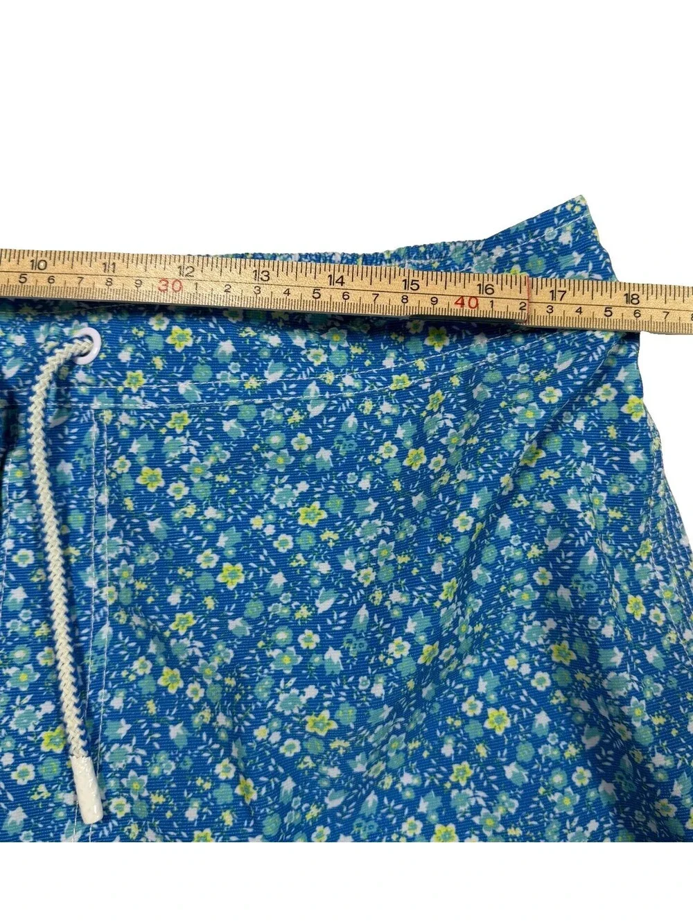 Johnnie-O Men's Blue Tyndall Floral Graphic Print Swim Trunks Size Large